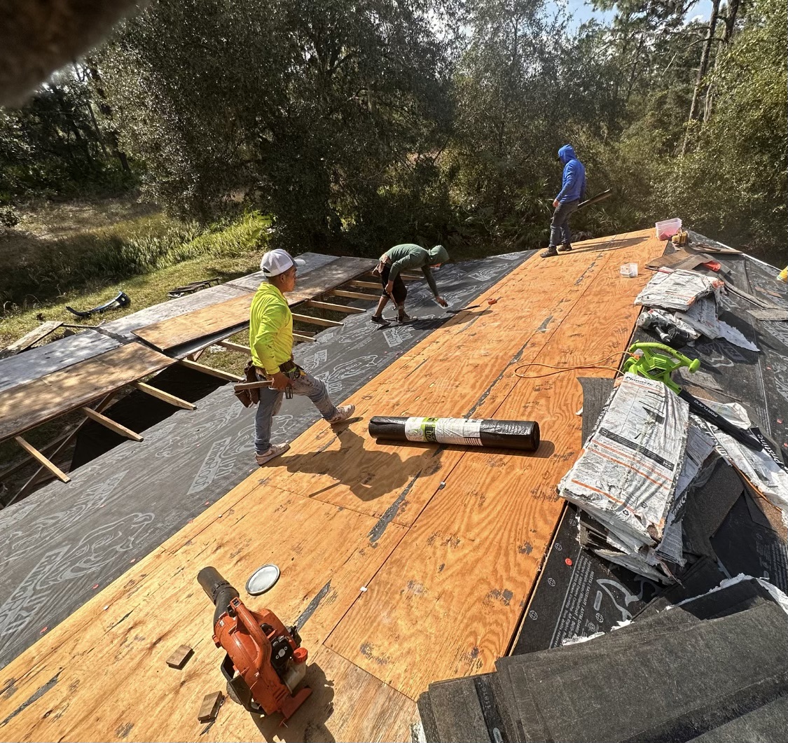 Screenshot A roofing project in progress